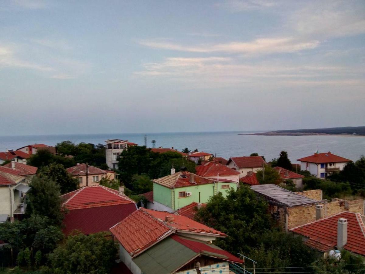 Къща За Гости Семейство Маврови Hotel Rezovo Exterior photo